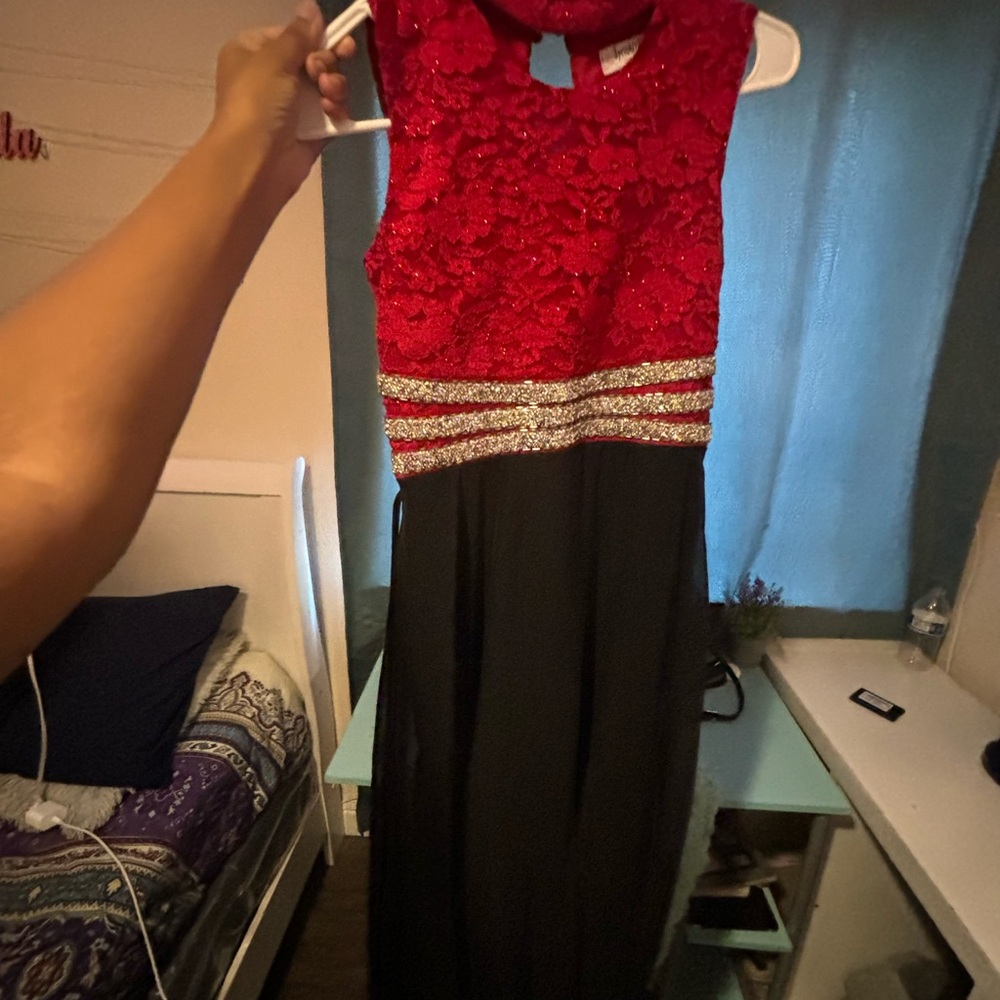 Red and black dress good for dances and formals !